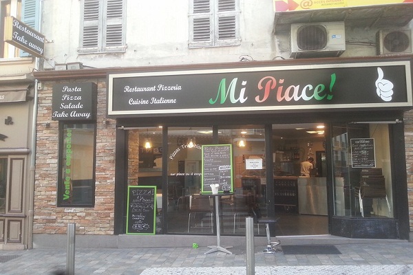 Pizzeria italiana a Cannes cerca pizzaiolo-lavoro-costa-azzurra-Francia